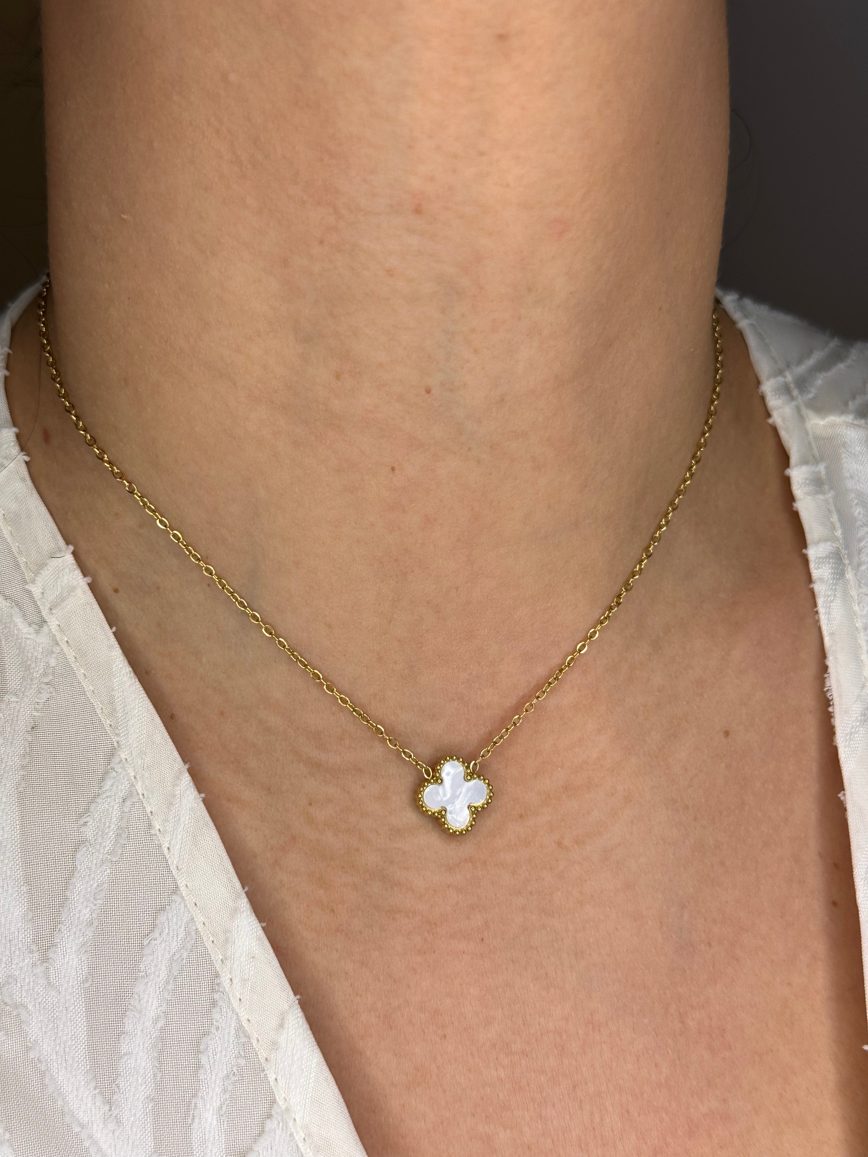 Collier Luna Nova